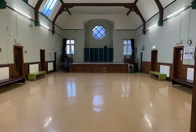 Greenacres Community Centre Oldham receives lights from Donate-A-Light
