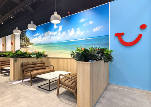 TUI stores choose Signify 3D printed pendants